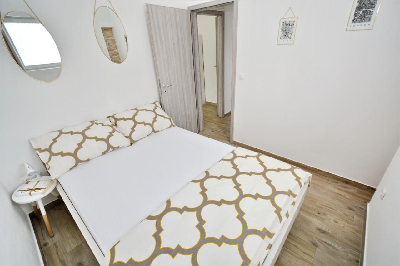 Holiday Home Paulin Obrovac Luaran gambar