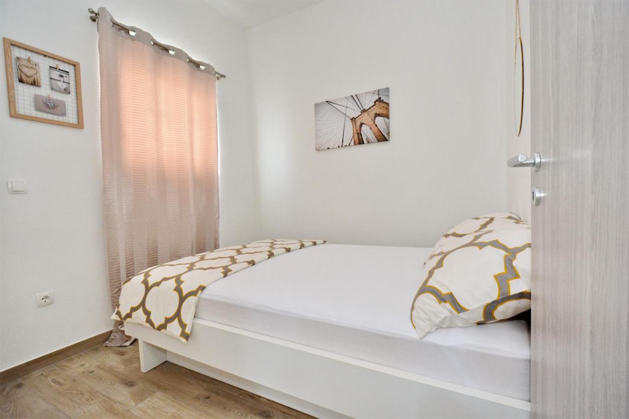 Holiday Home Paulin Obrovac Luaran gambar